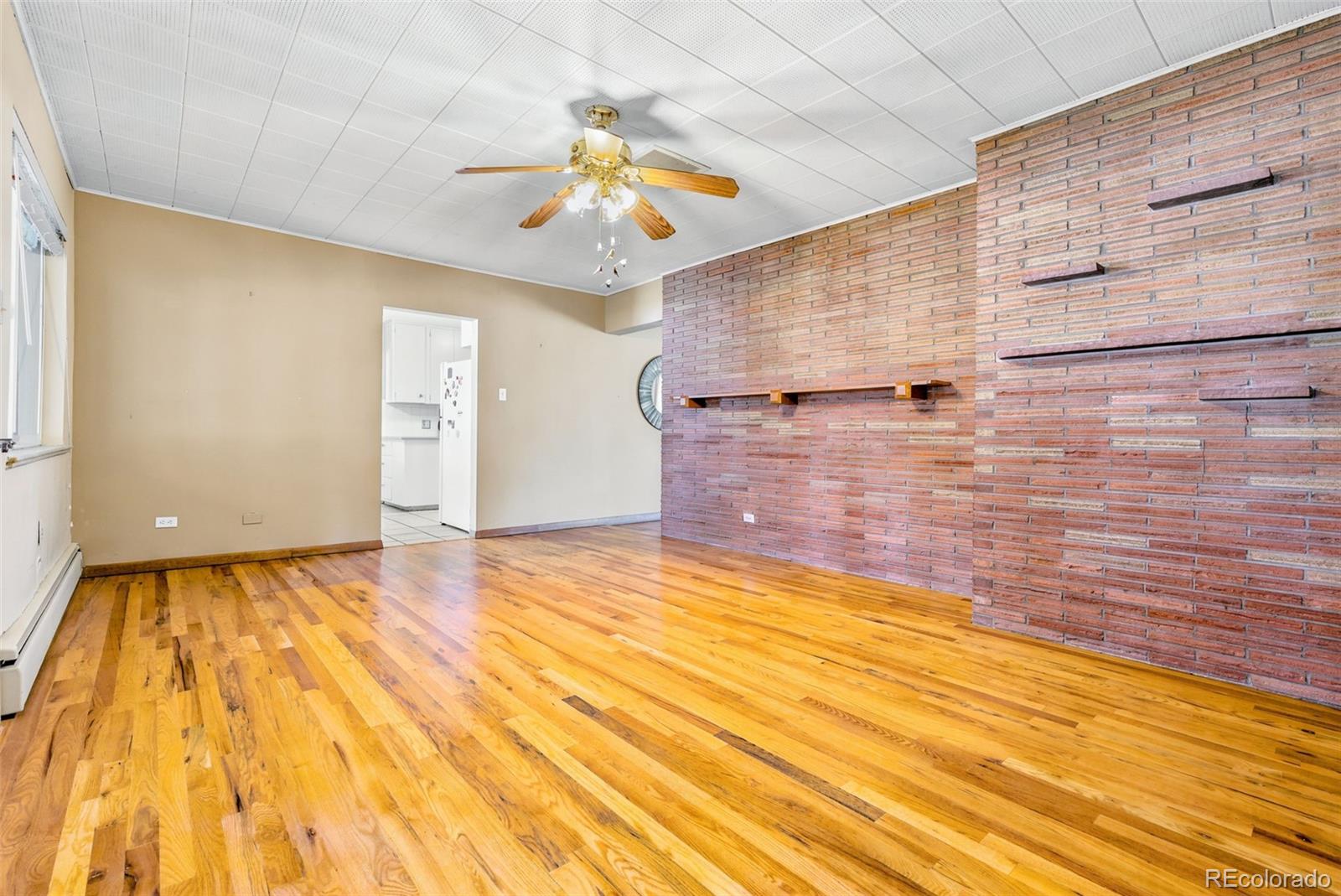 5341 Columbine Lane