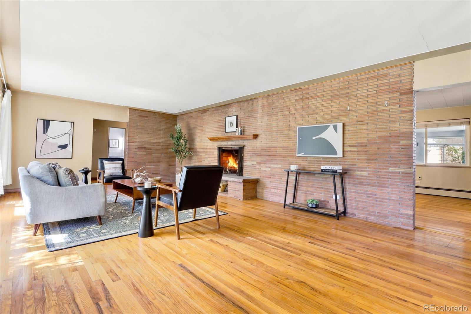 5341 Columbine Lane