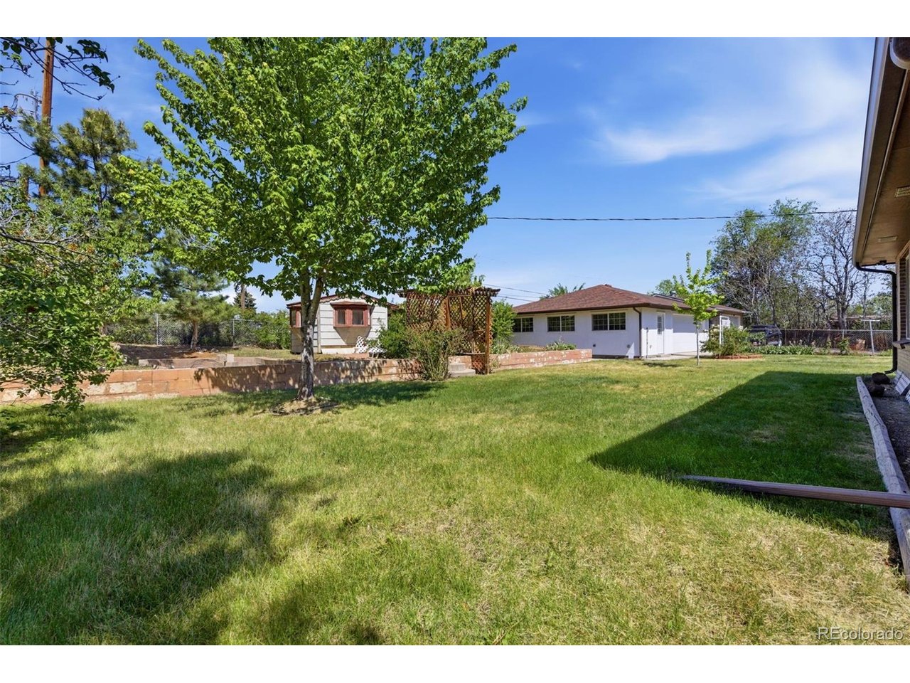 5341 Columbine Ln
