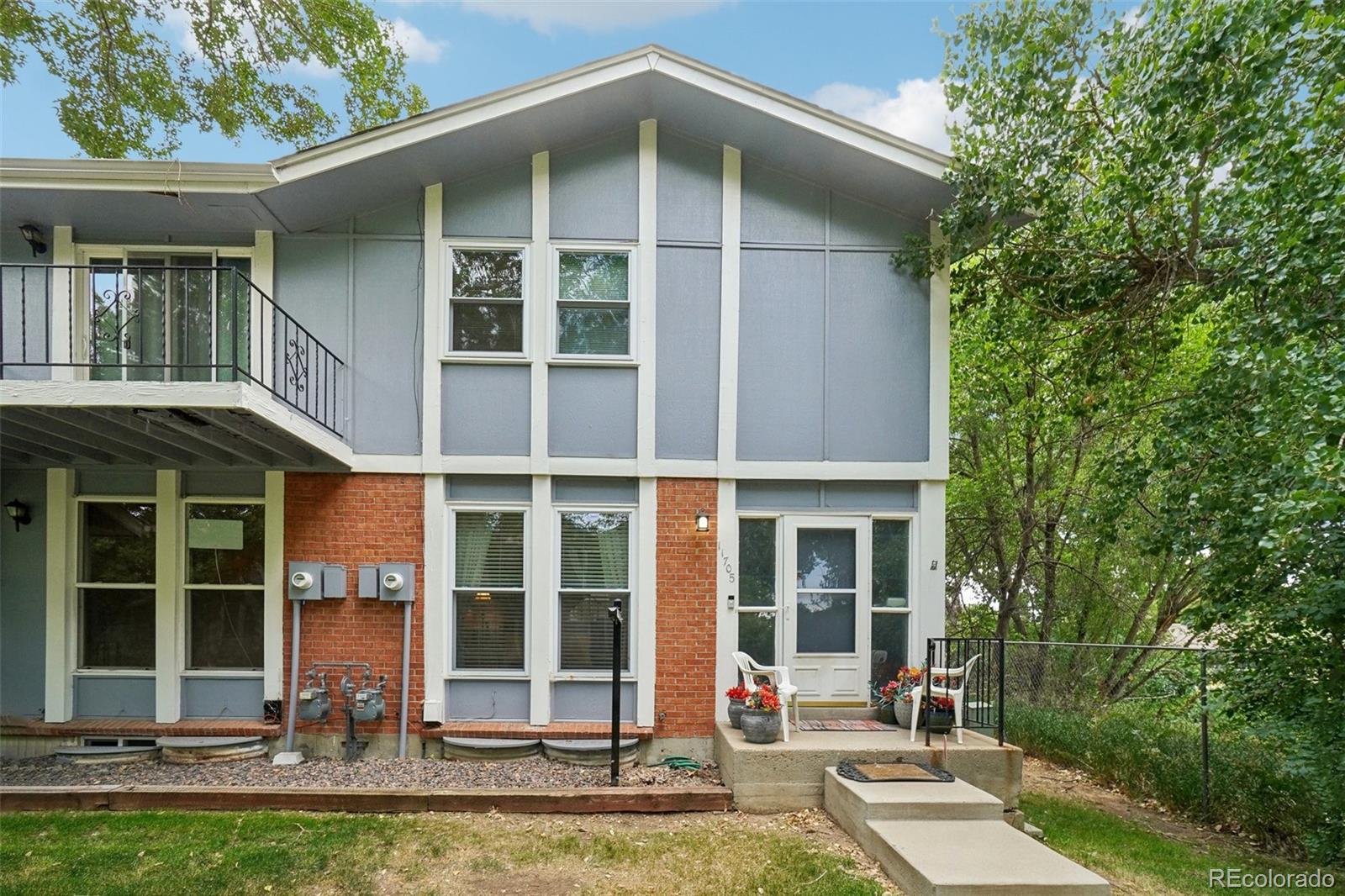 11705 E Canal Drive