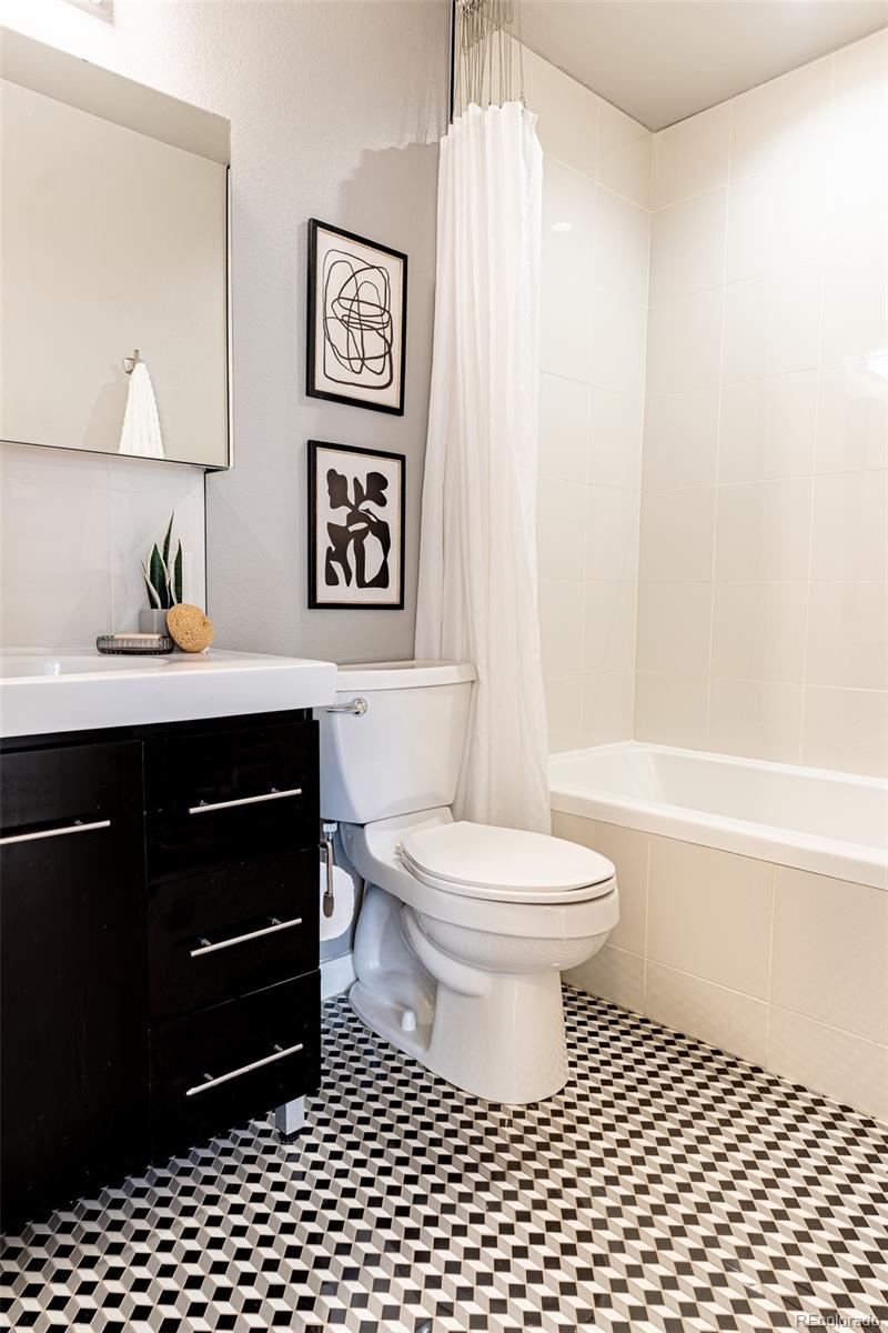 1732 N Marion Street