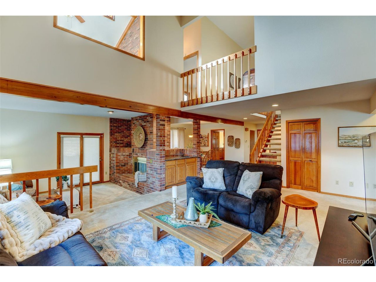1235 Oakhurst Dr