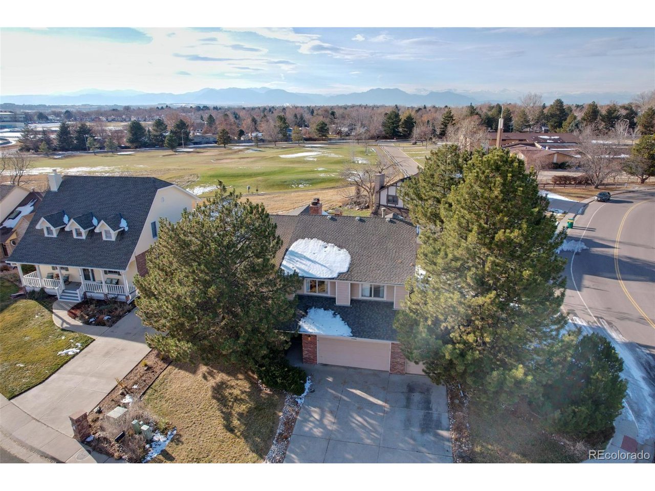1235 Oakhurst Dr
