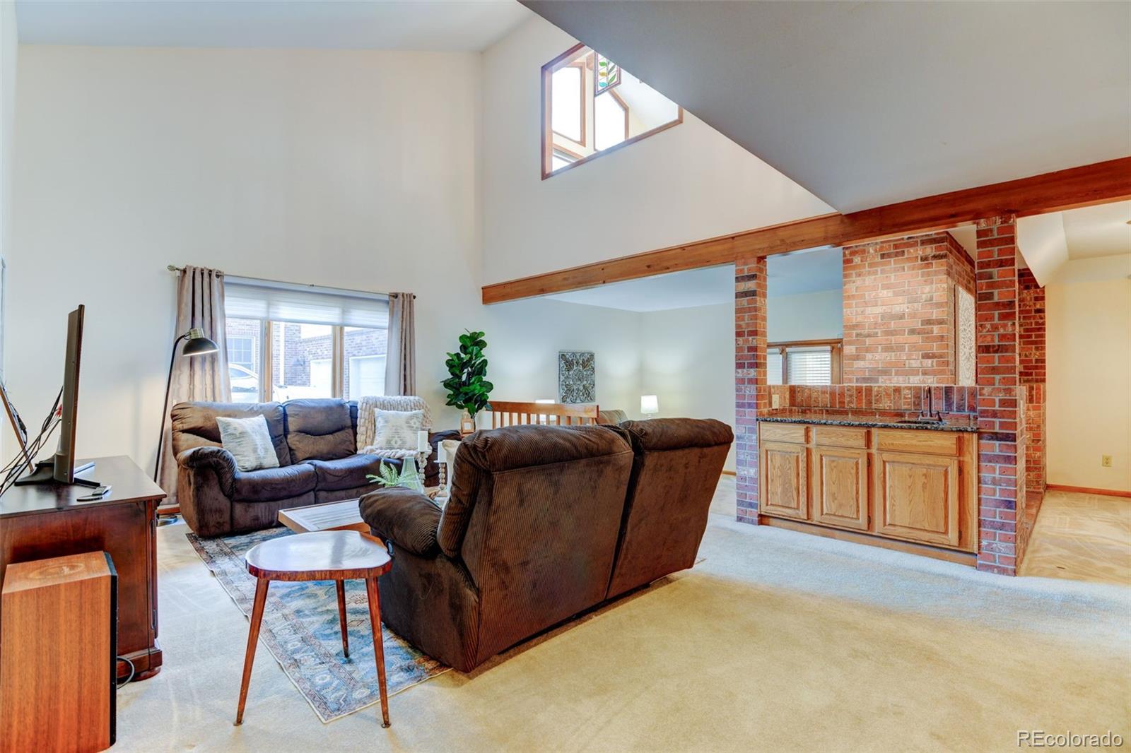 1235 Oakhurst Drive