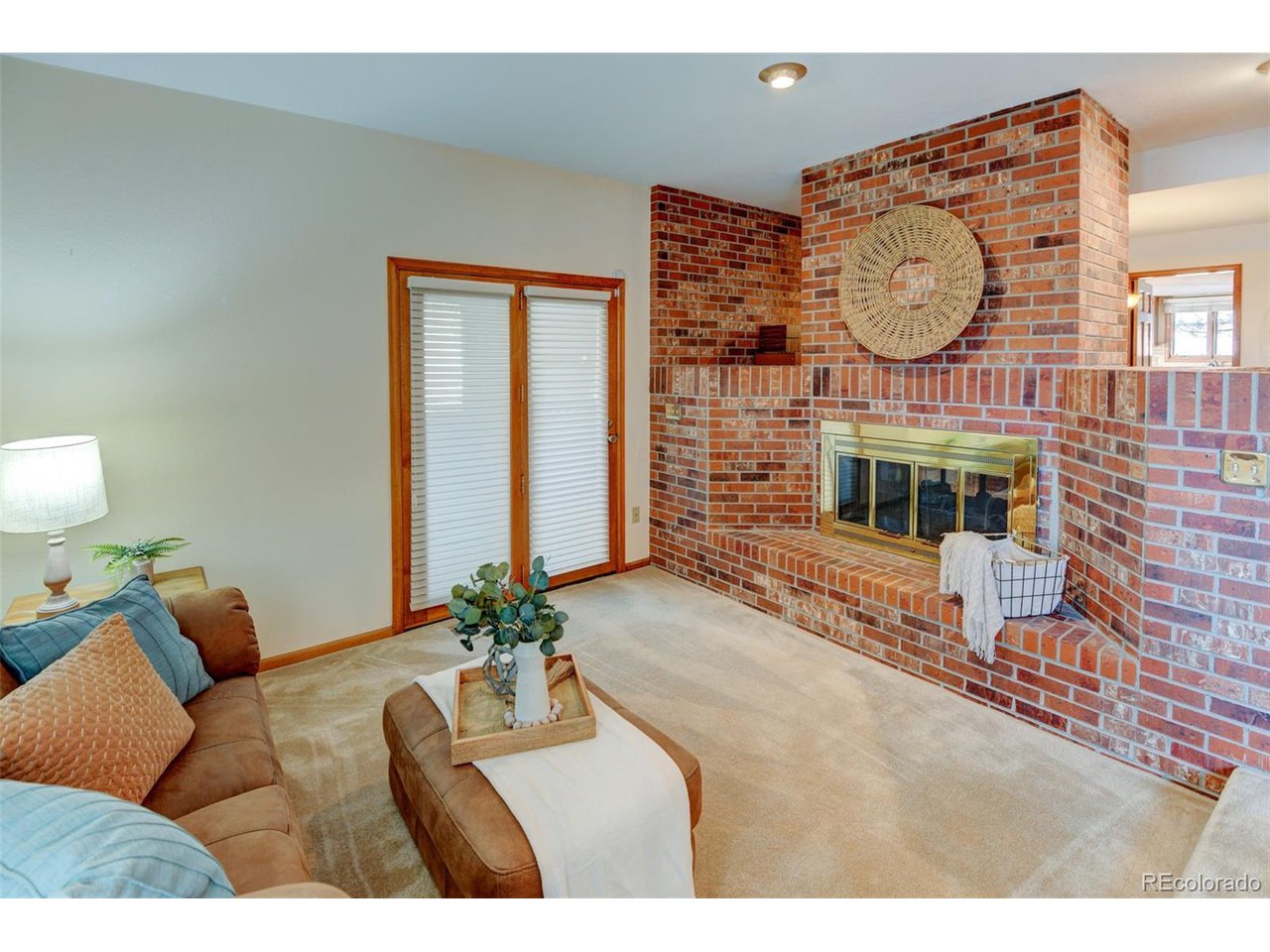 1235 Oakhurst Dr