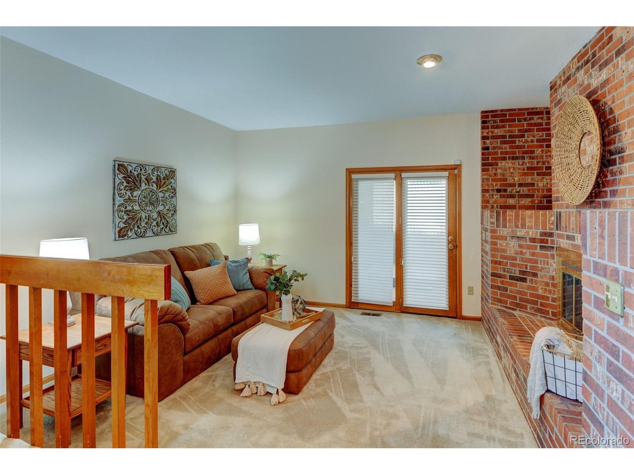 1235 Oakhurst Dr
