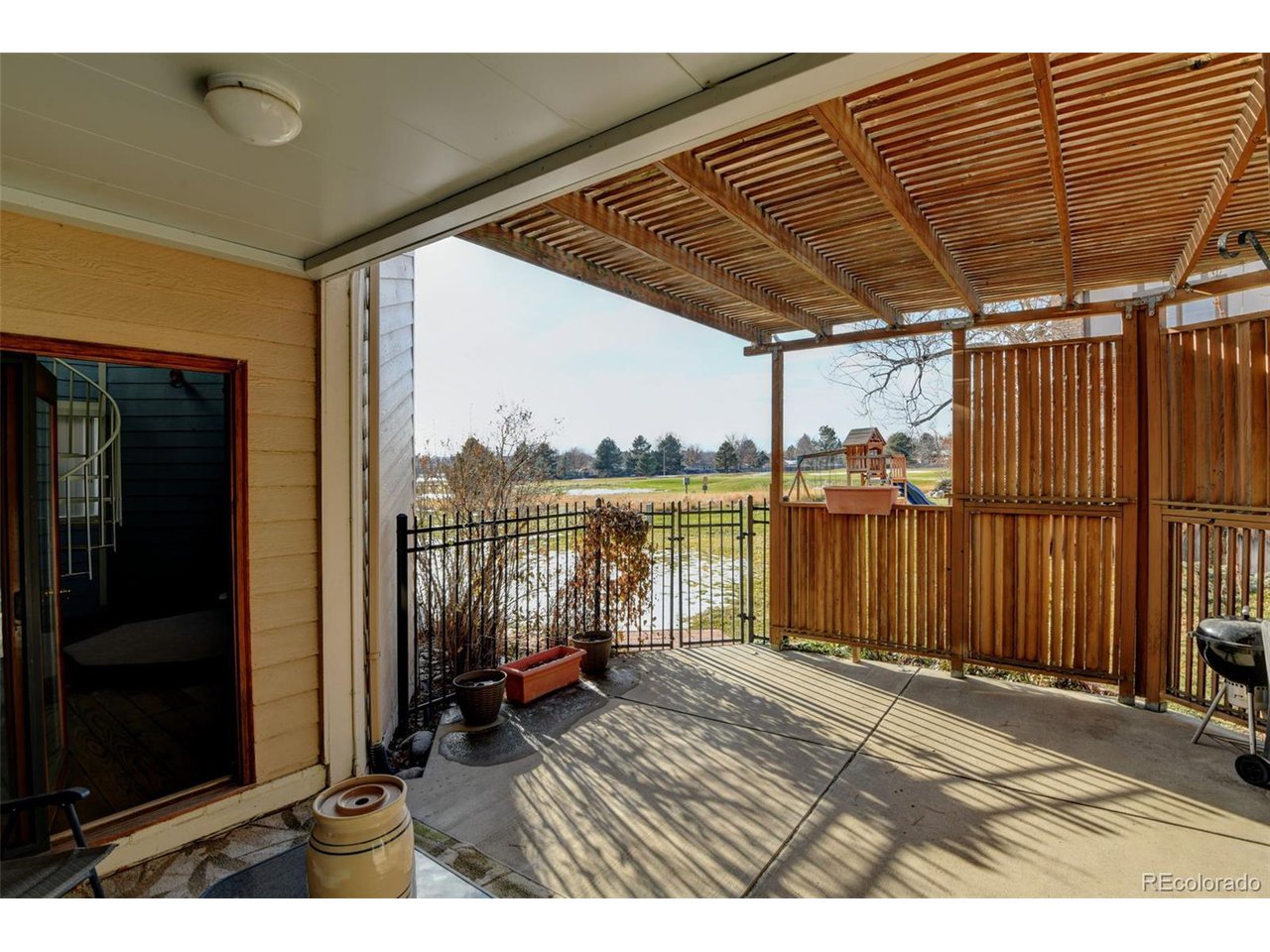 1235 Oakhurst Dr