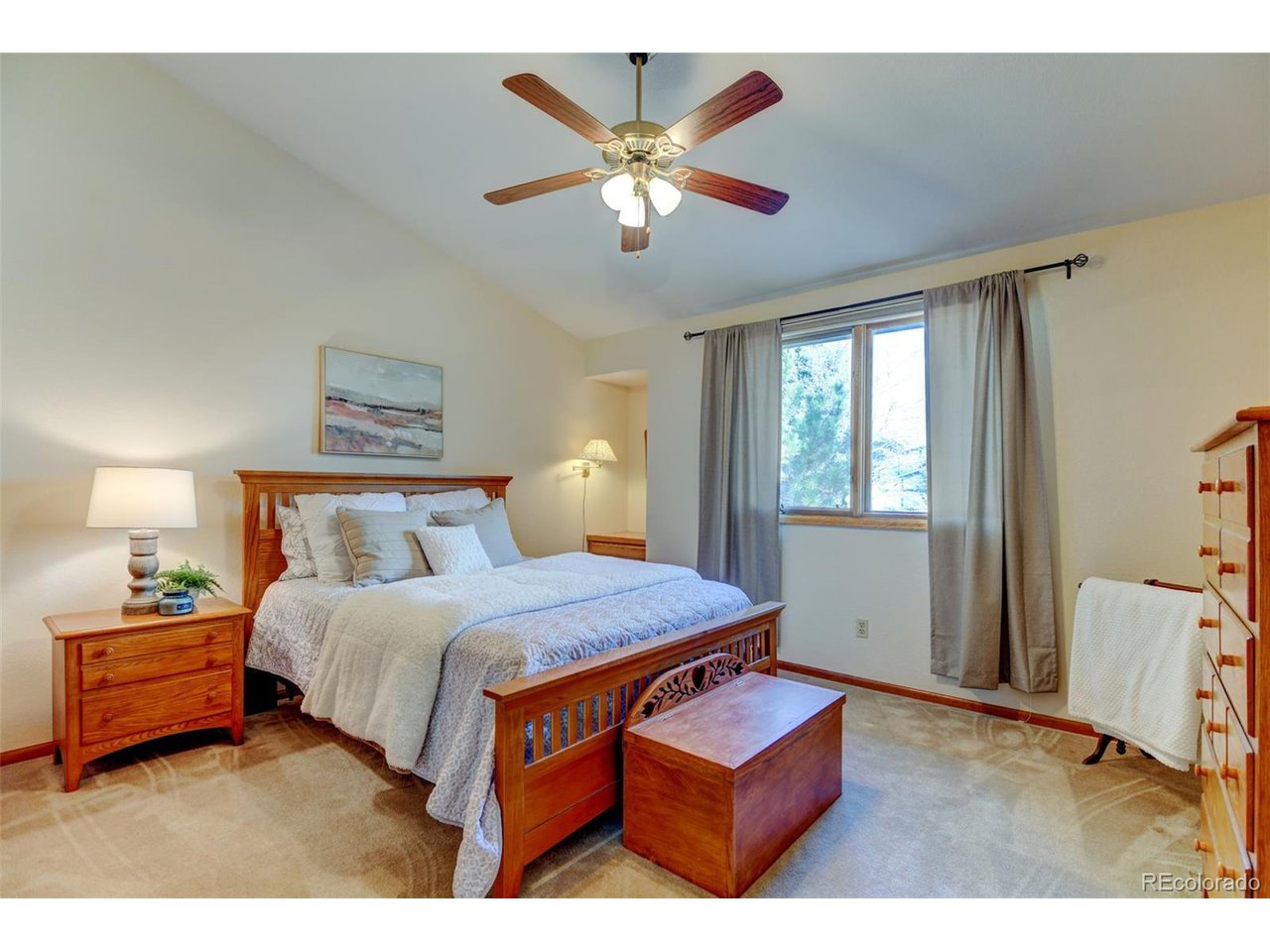 1235 Oakhurst Dr