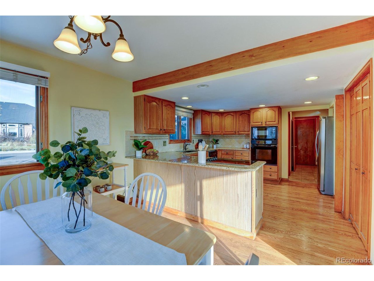 1235 Oakhurst Dr