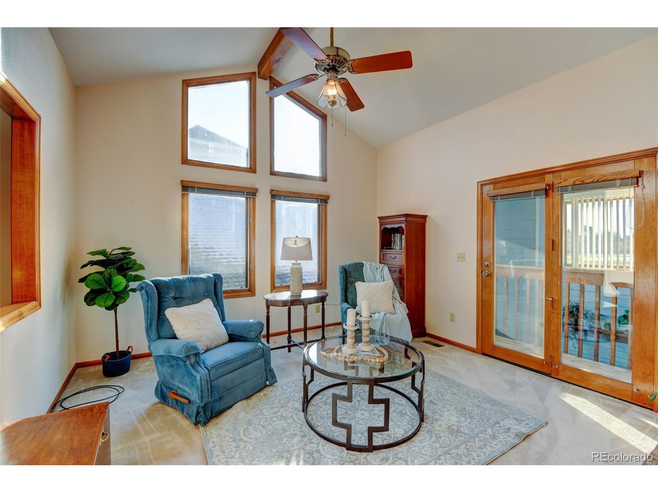 1235 Oakhurst Dr