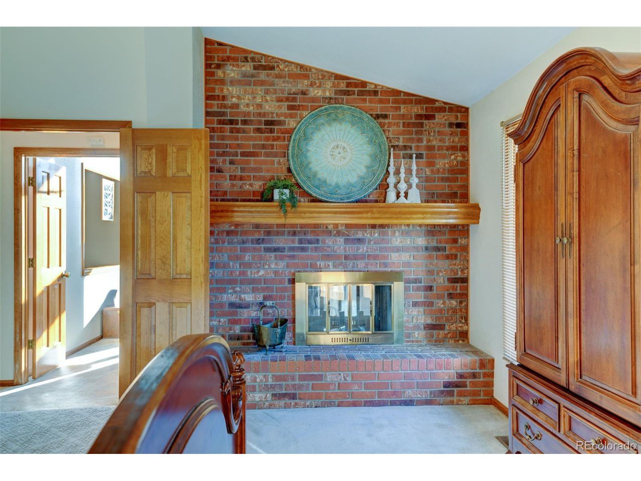1235 Oakhurst Dr