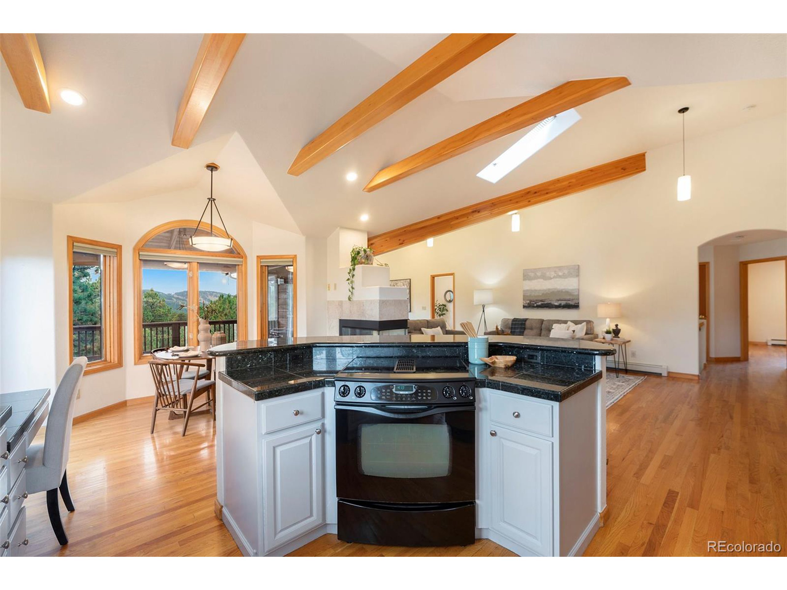 129 Lookout Mountain Rd