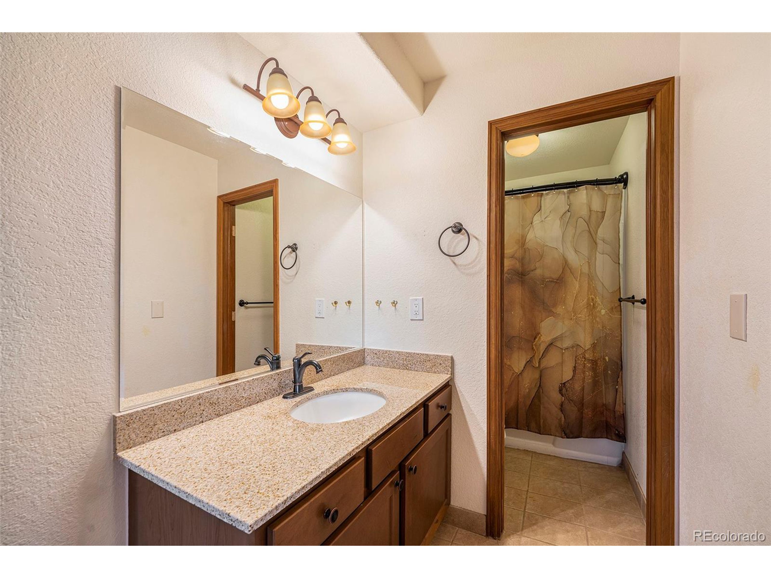 129 Lookout Mountain Rd