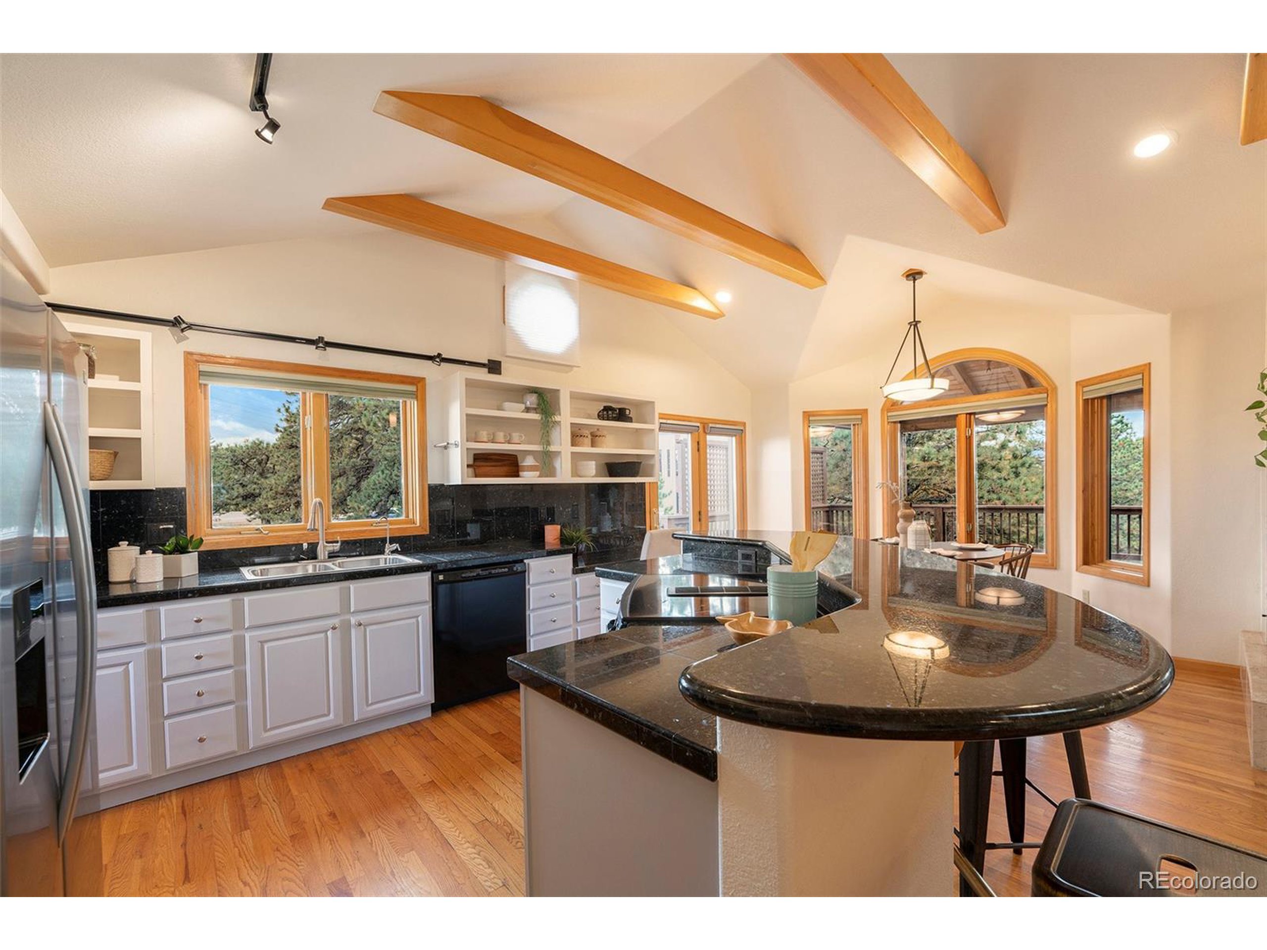 129 Lookout Mountain Rd