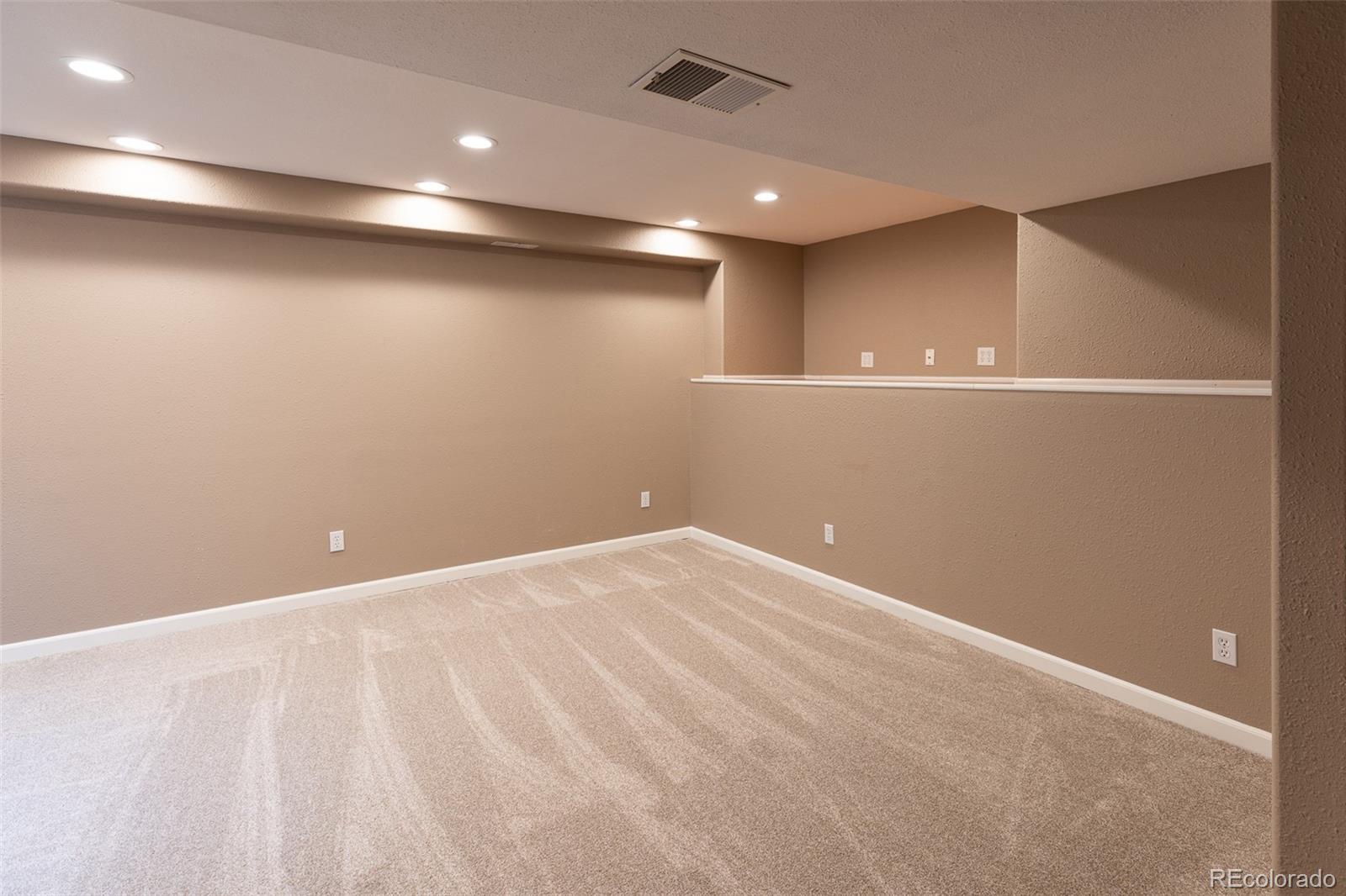 9773 Mulberry Street