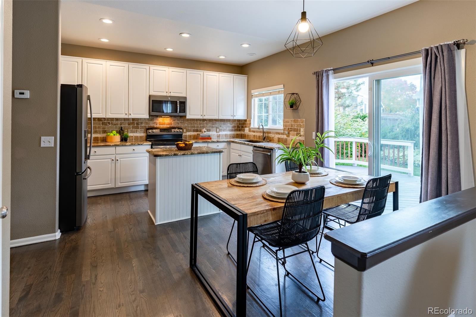 9773 Mulberry Street