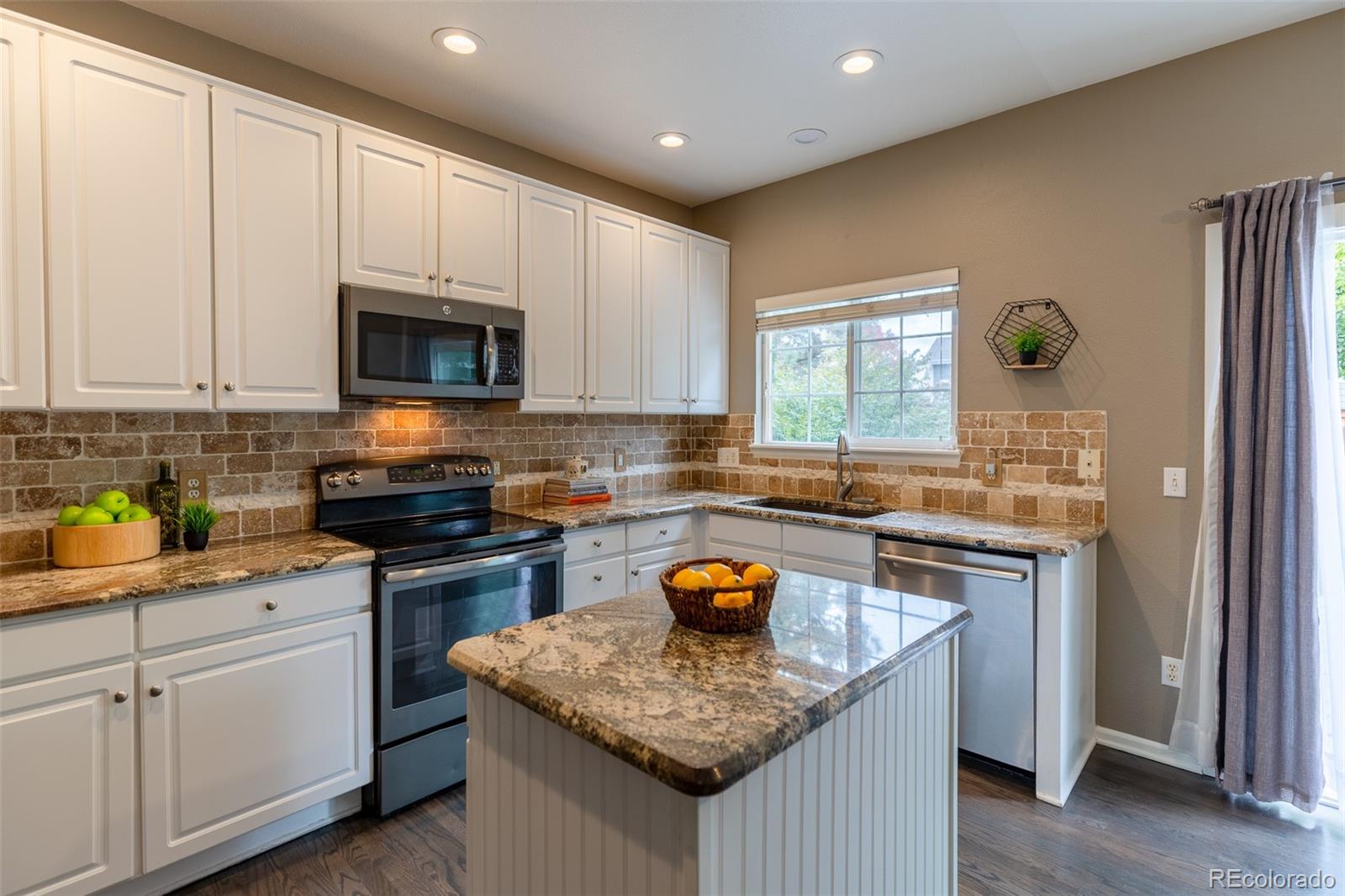 9773 Mulberry Street