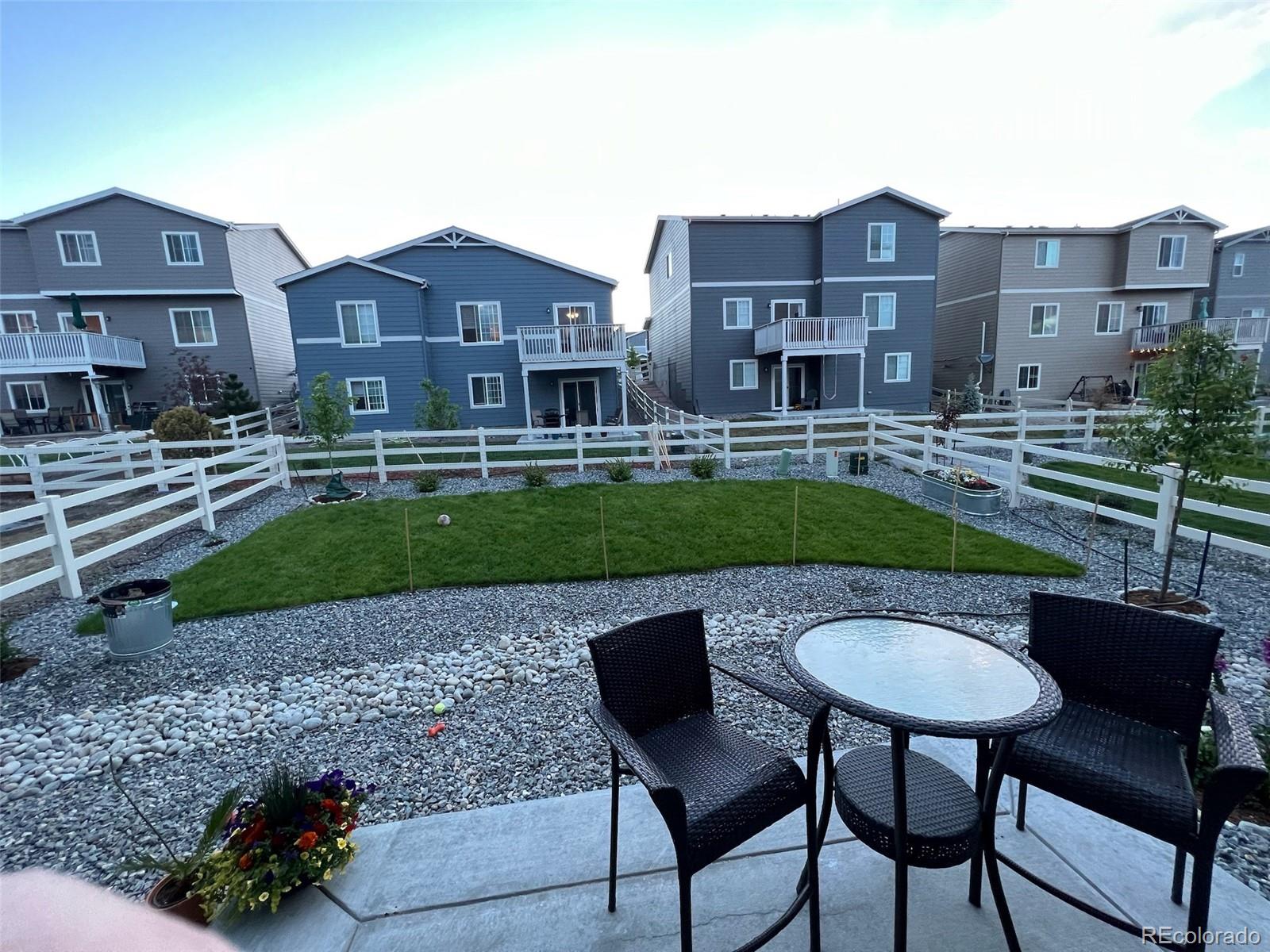 5227 Blue Lunar Lane