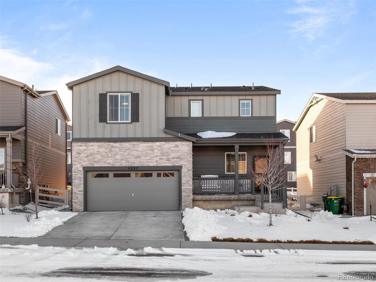 5227 Blue Lunar Lane