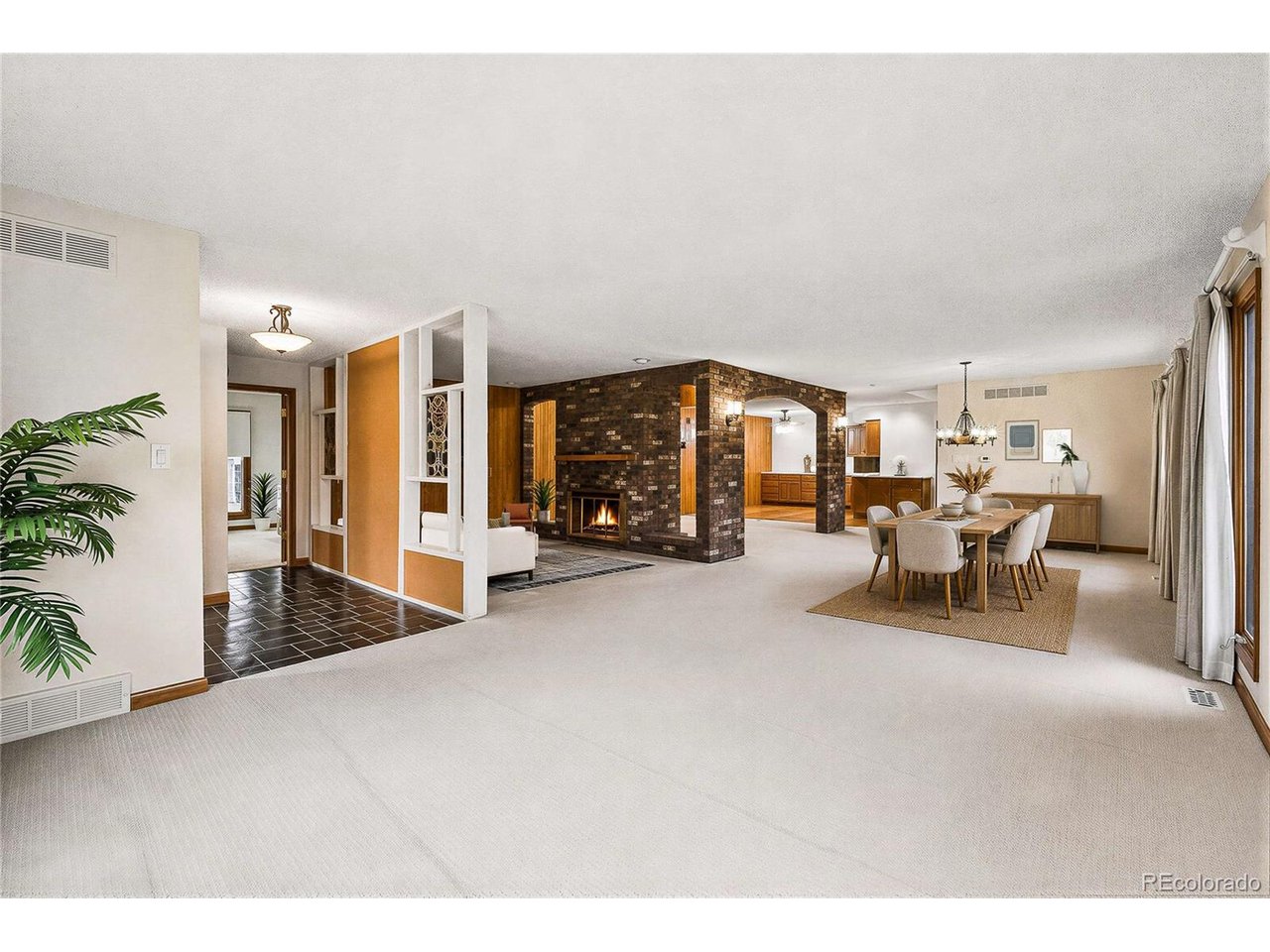 32 Douglas Dr S