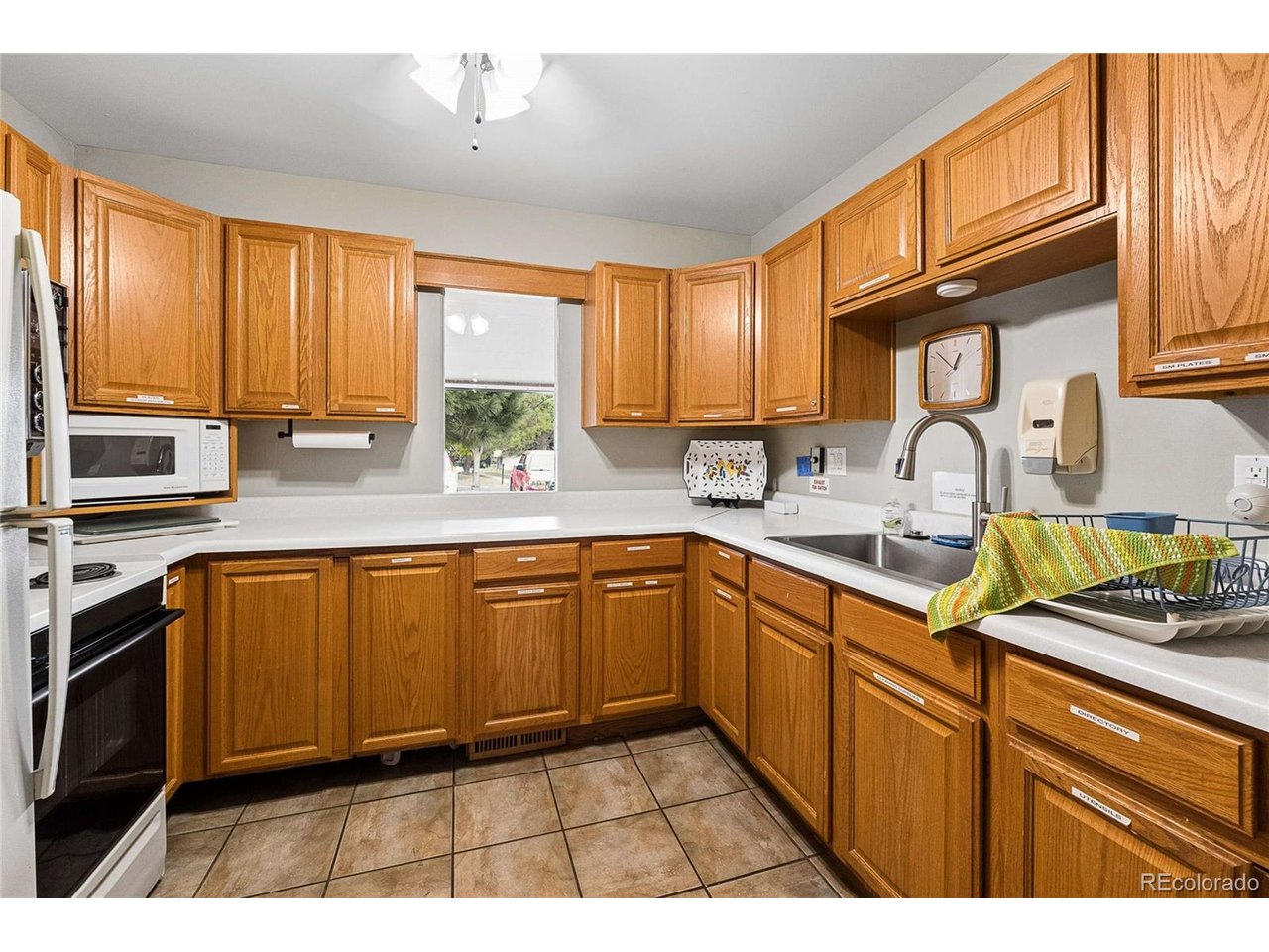 32 Douglas Dr S