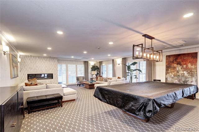 130 N Pearl Street Unit: 1606