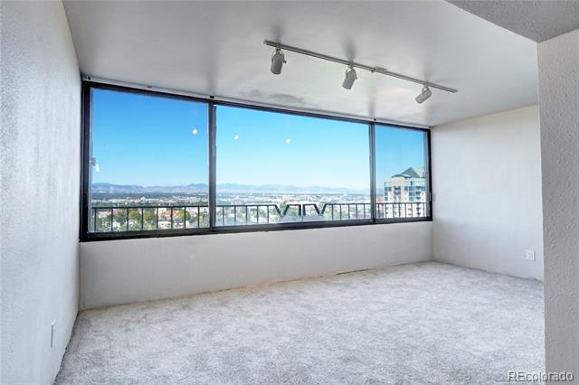 130 N Pearl Street Unit: 1606