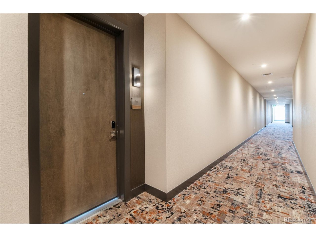 20 Wilcox St 706