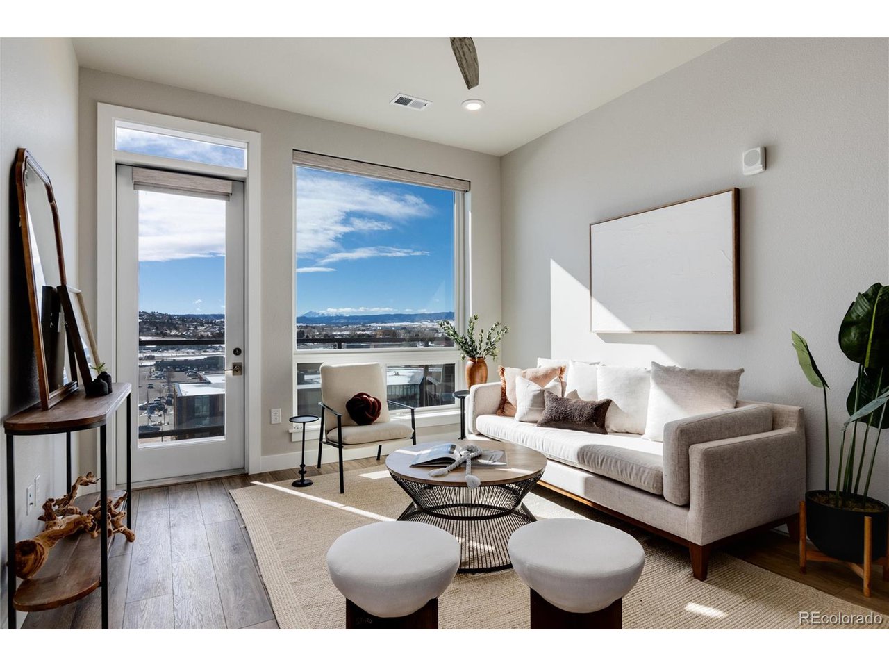 20 Wilcox St 706