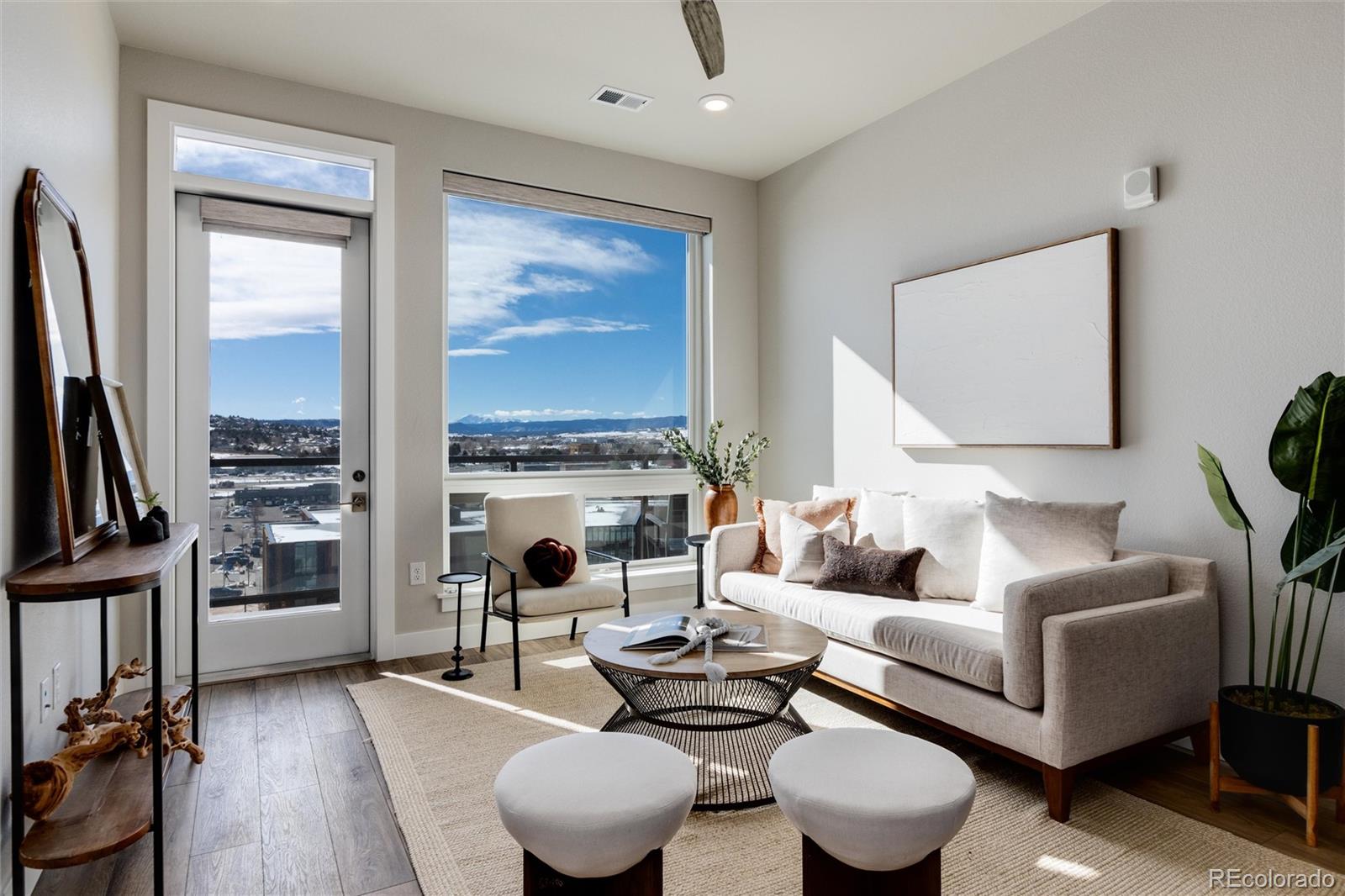 20 Wilcox Street Unit: 706
