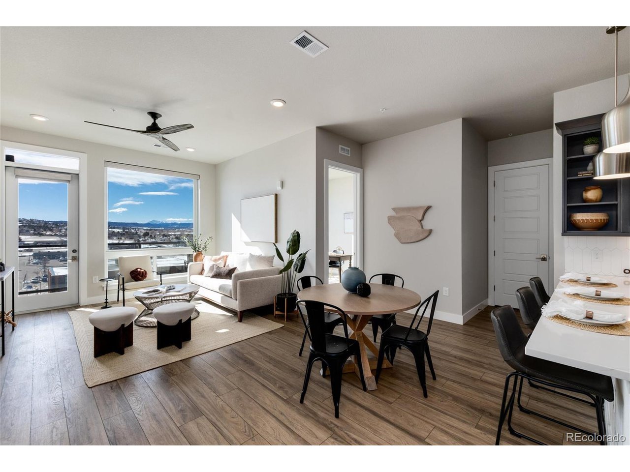 20 Wilcox St 706