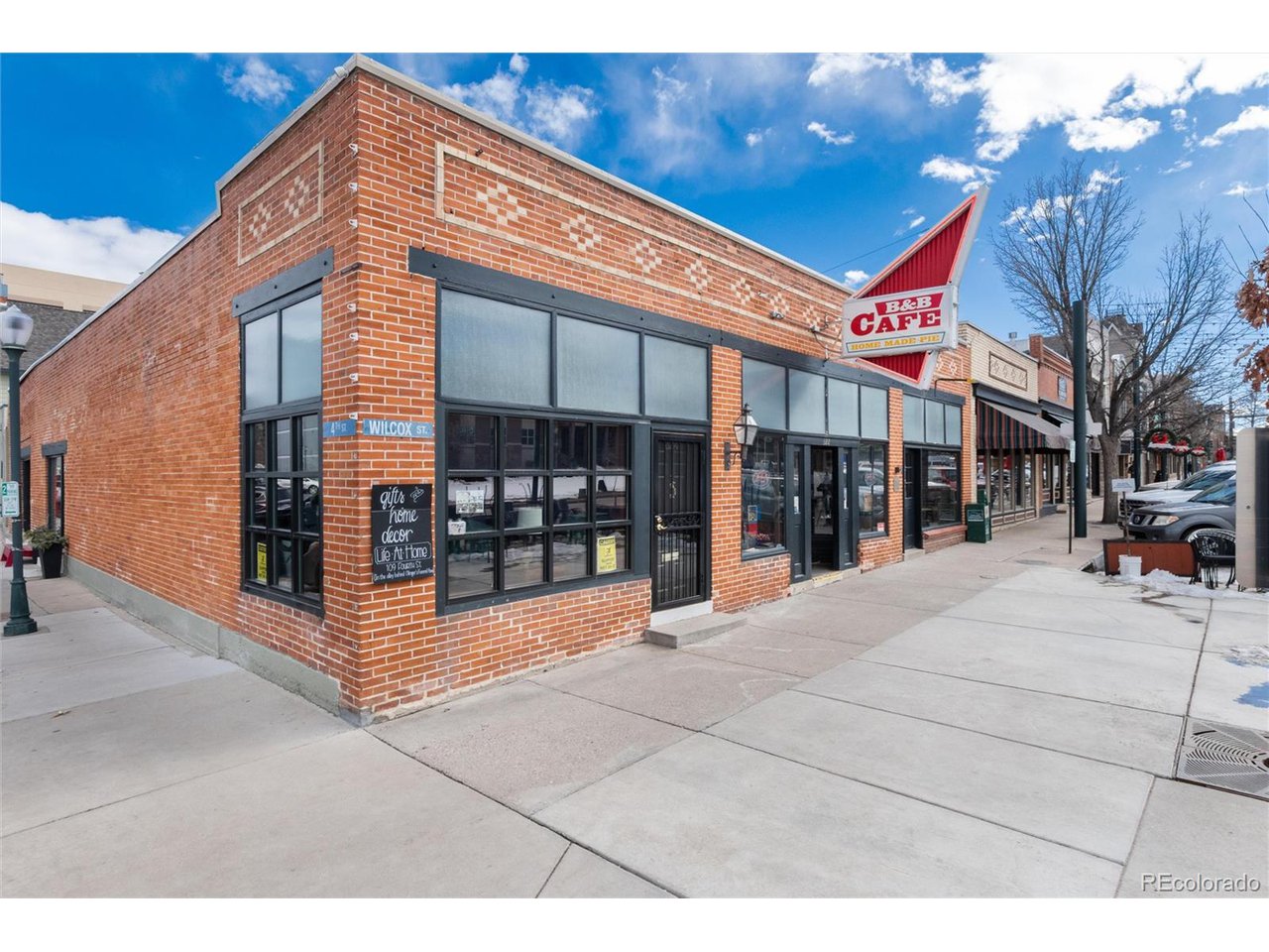 20 Wilcox St 706
