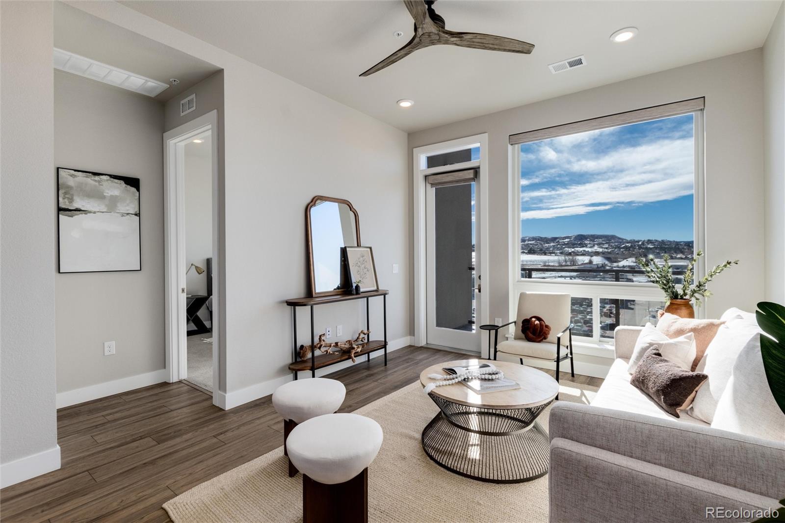 20 Wilcox Street Unit: 706