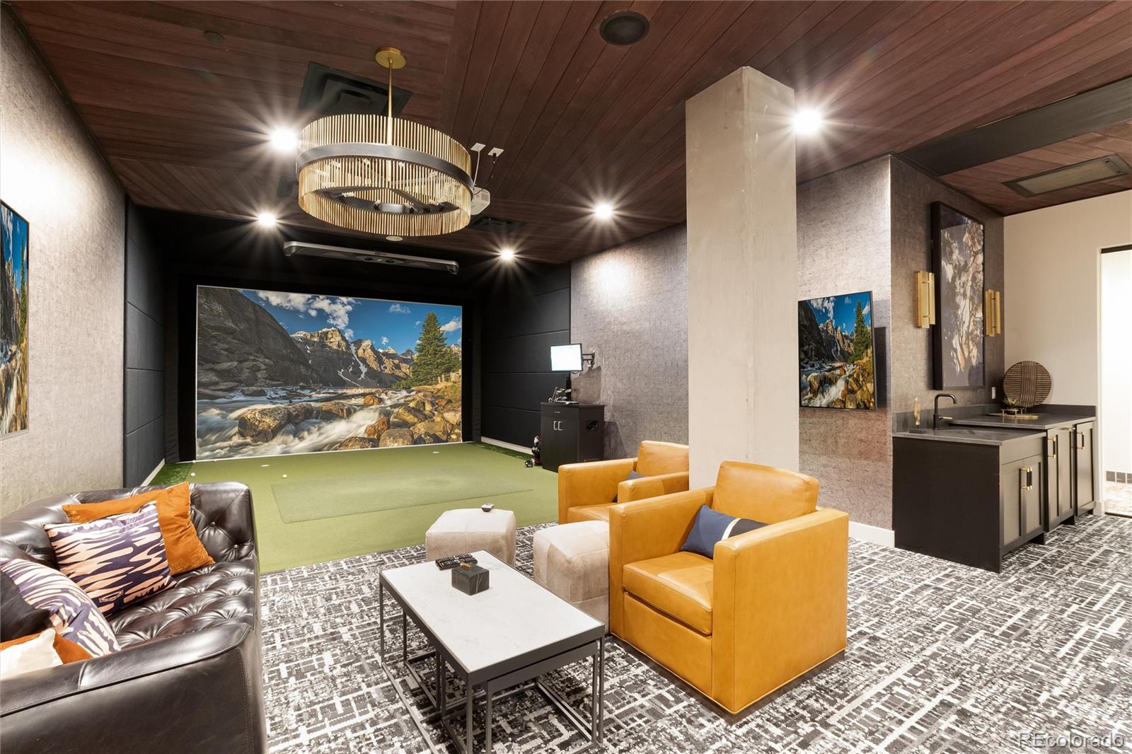 20 Wilcox Street Unit: 706