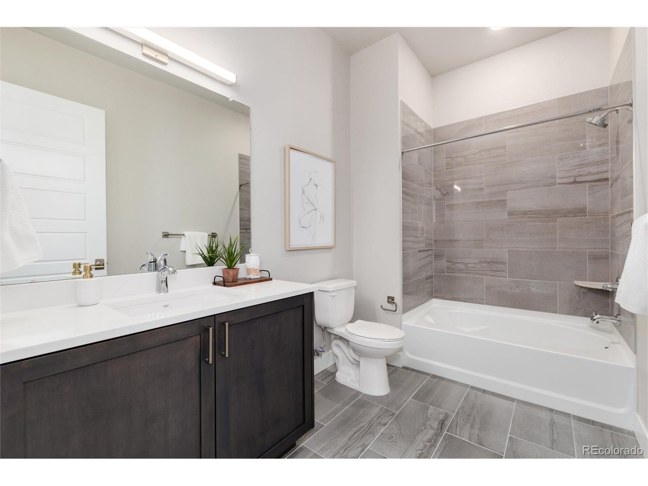 20 Wilcox St 706