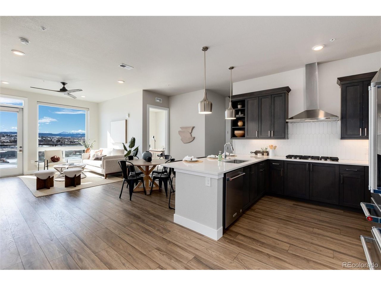 20 Wilcox St 706