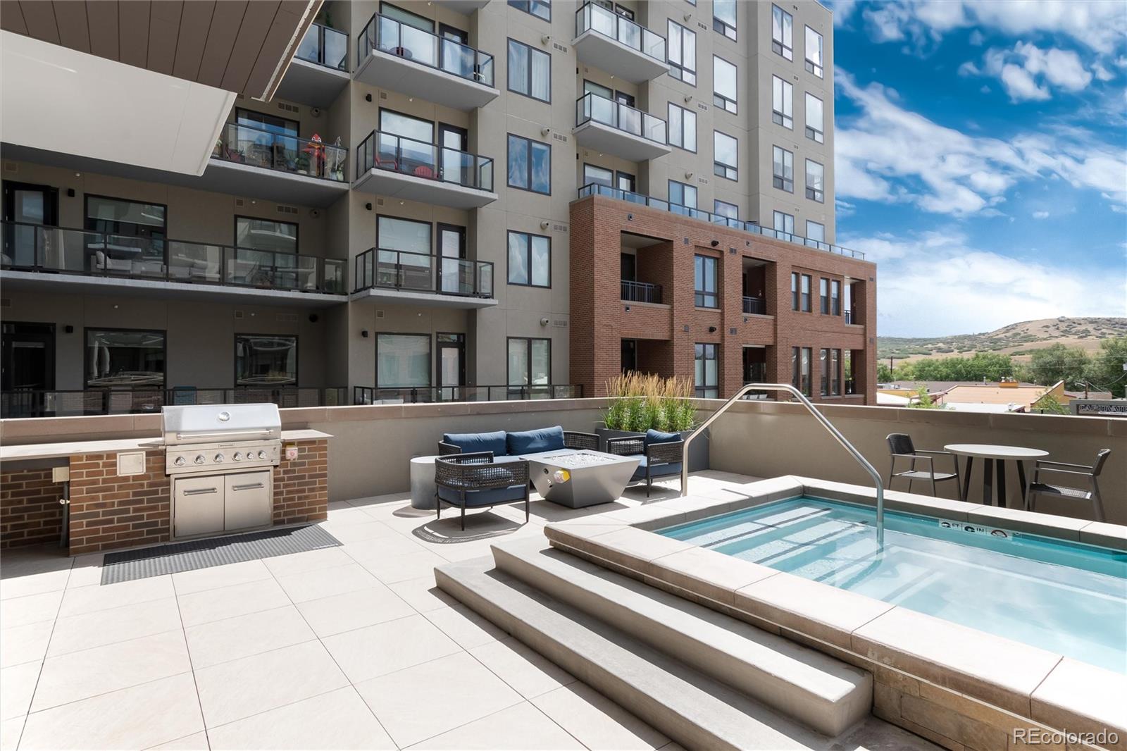 20 Wilcox Street Unit: 706