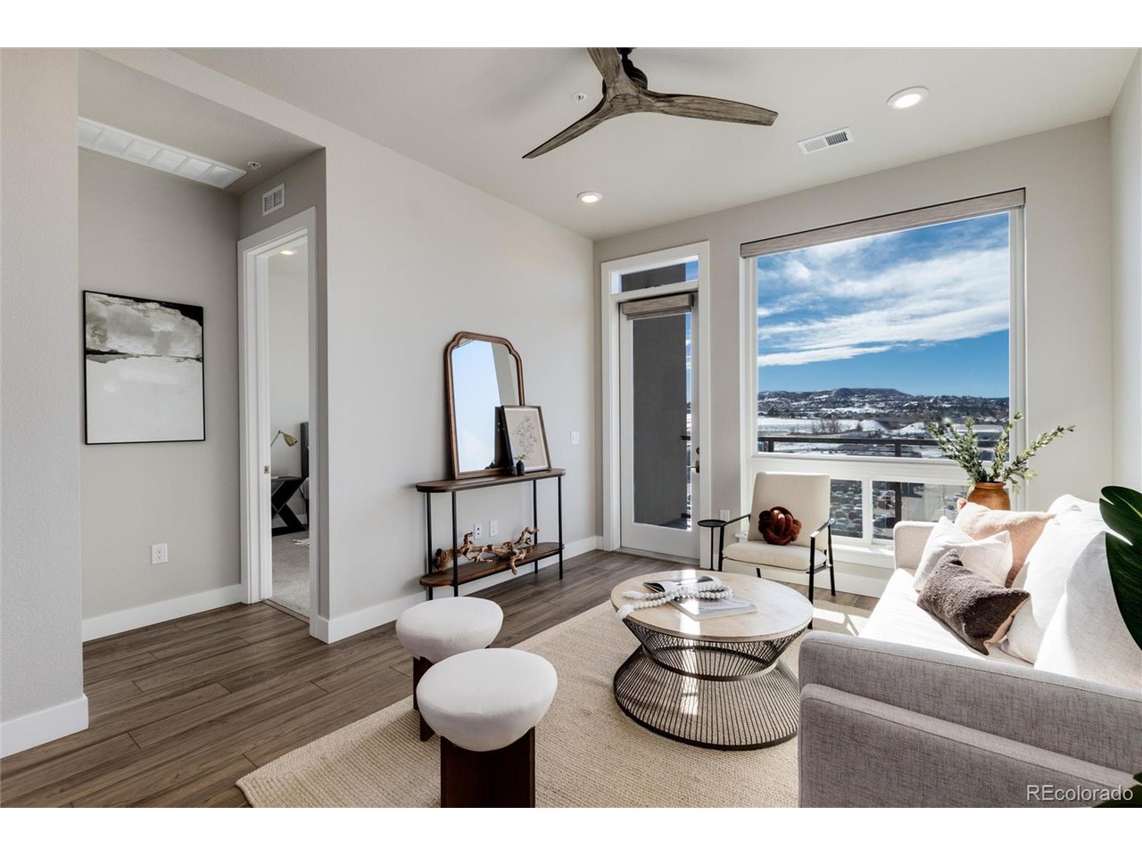 20 Wilcox St 706