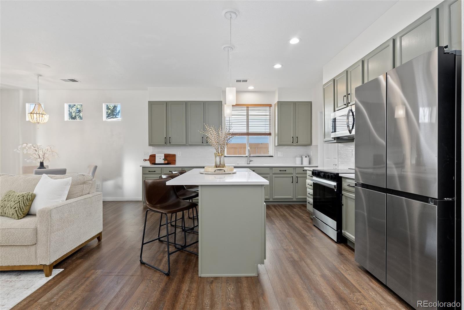 4963 S Zephyr Street