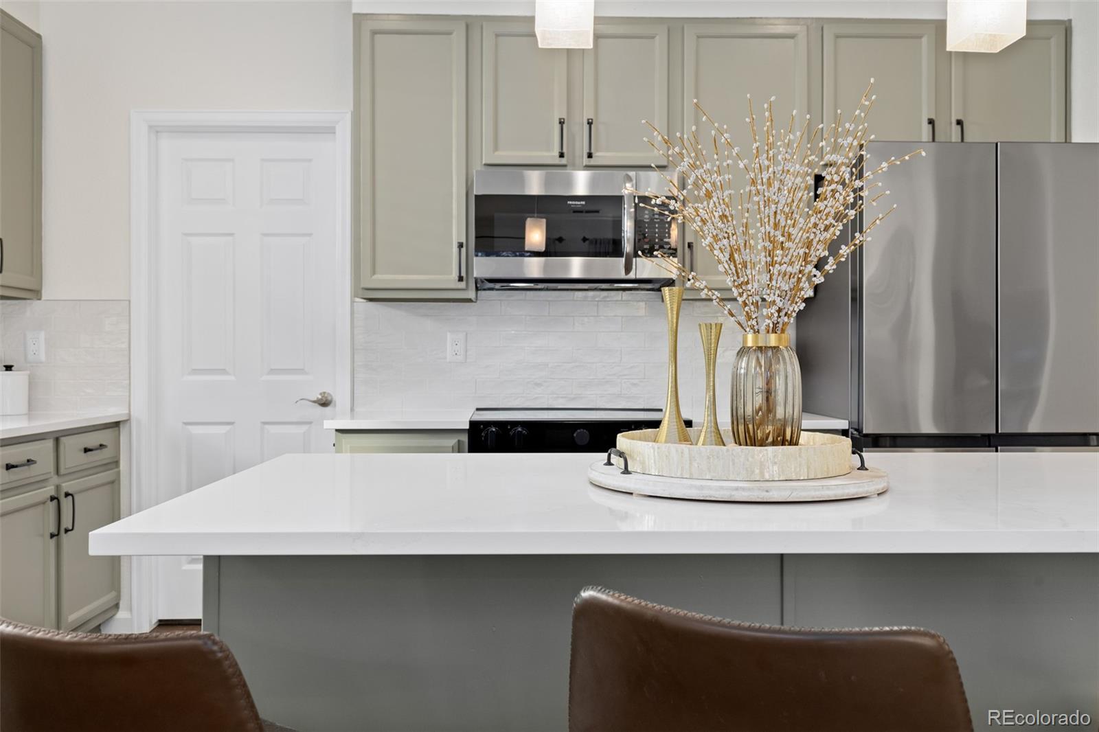 4963 S Zephyr Street