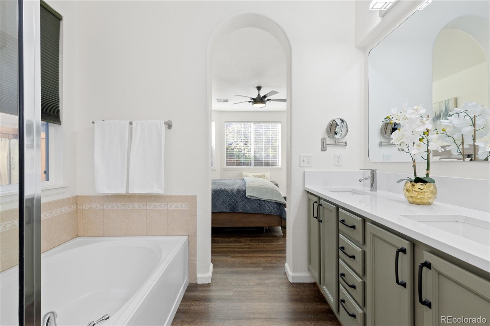 4963 S Zephyr Street