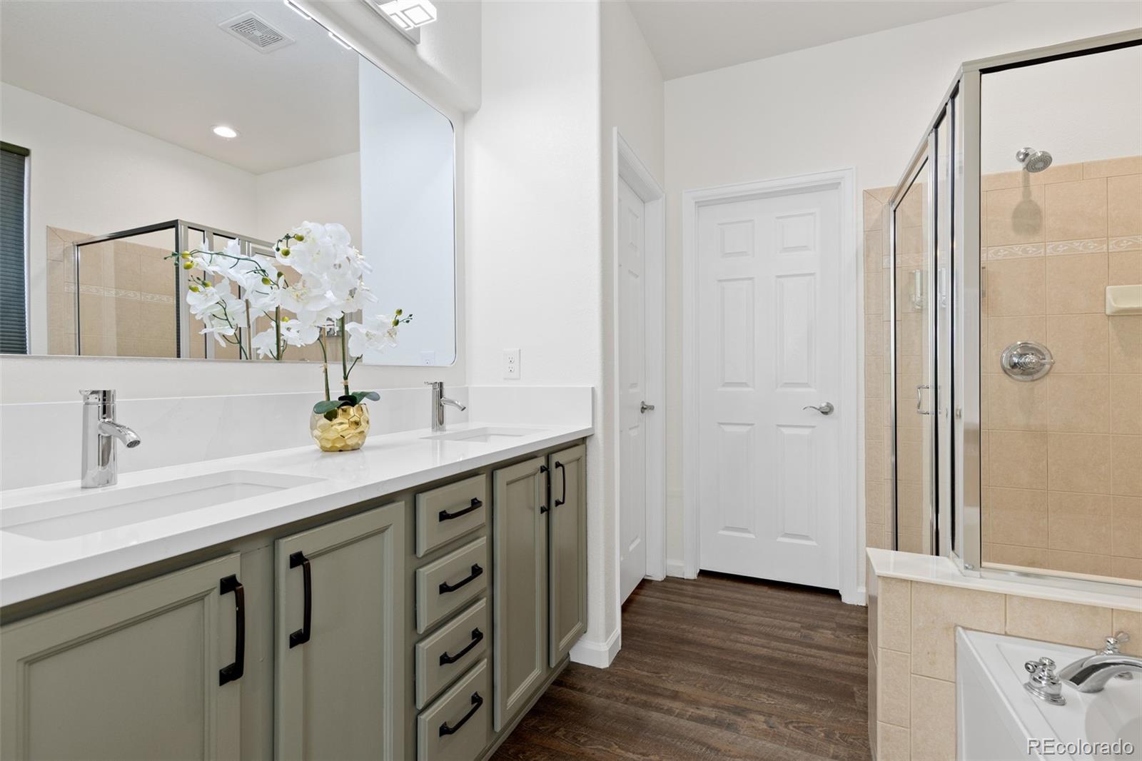 4963 S Zephyr Street