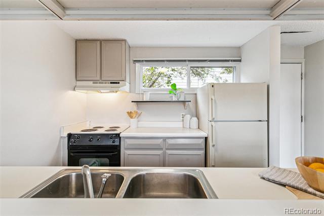 1842 Canyon Boulevard Unit: 209