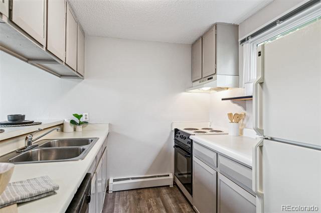 1842 Canyon Boulevard Unit: 209