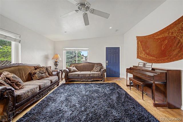 309 Lincoln Avenue