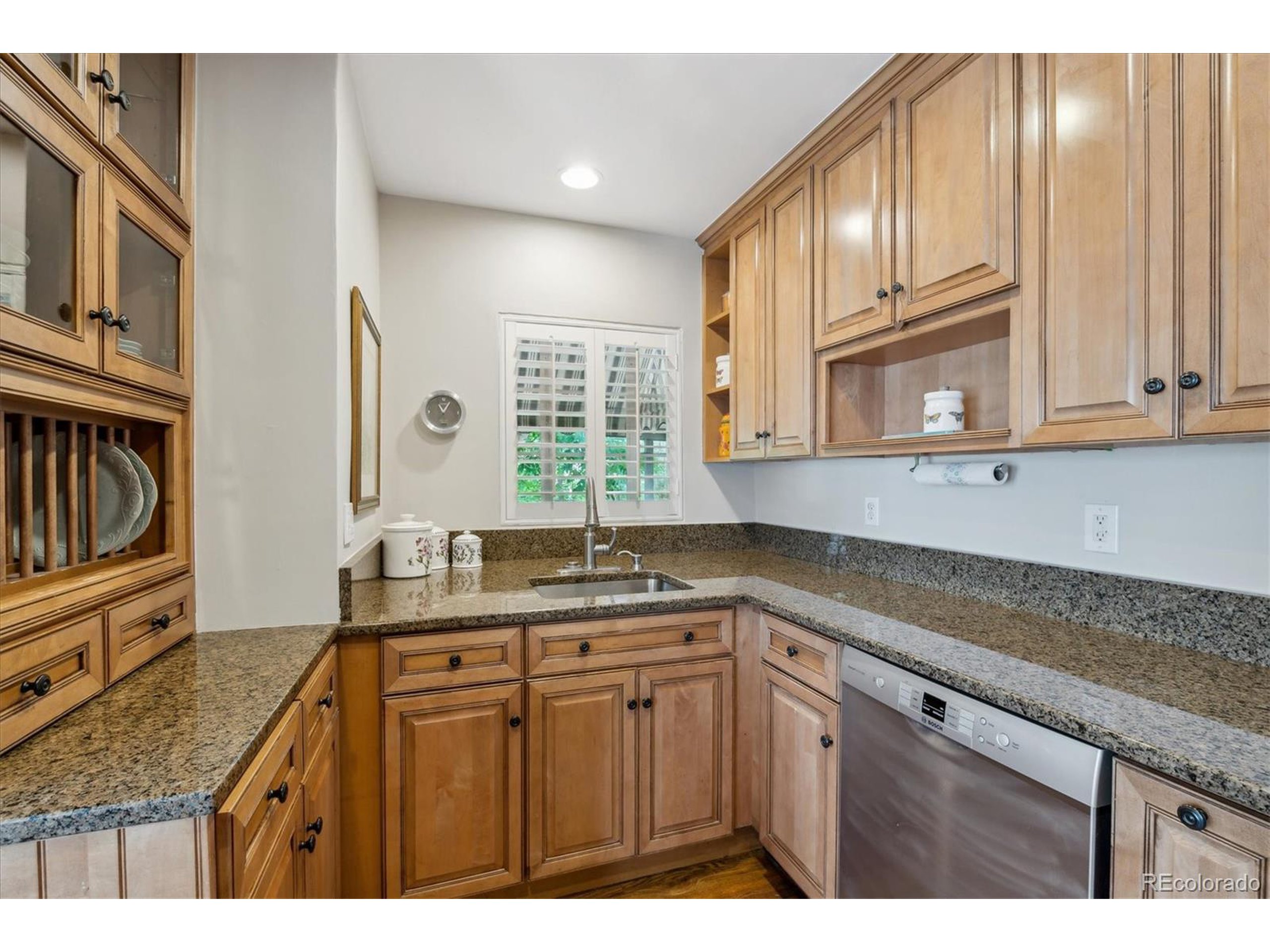 651 Elm St