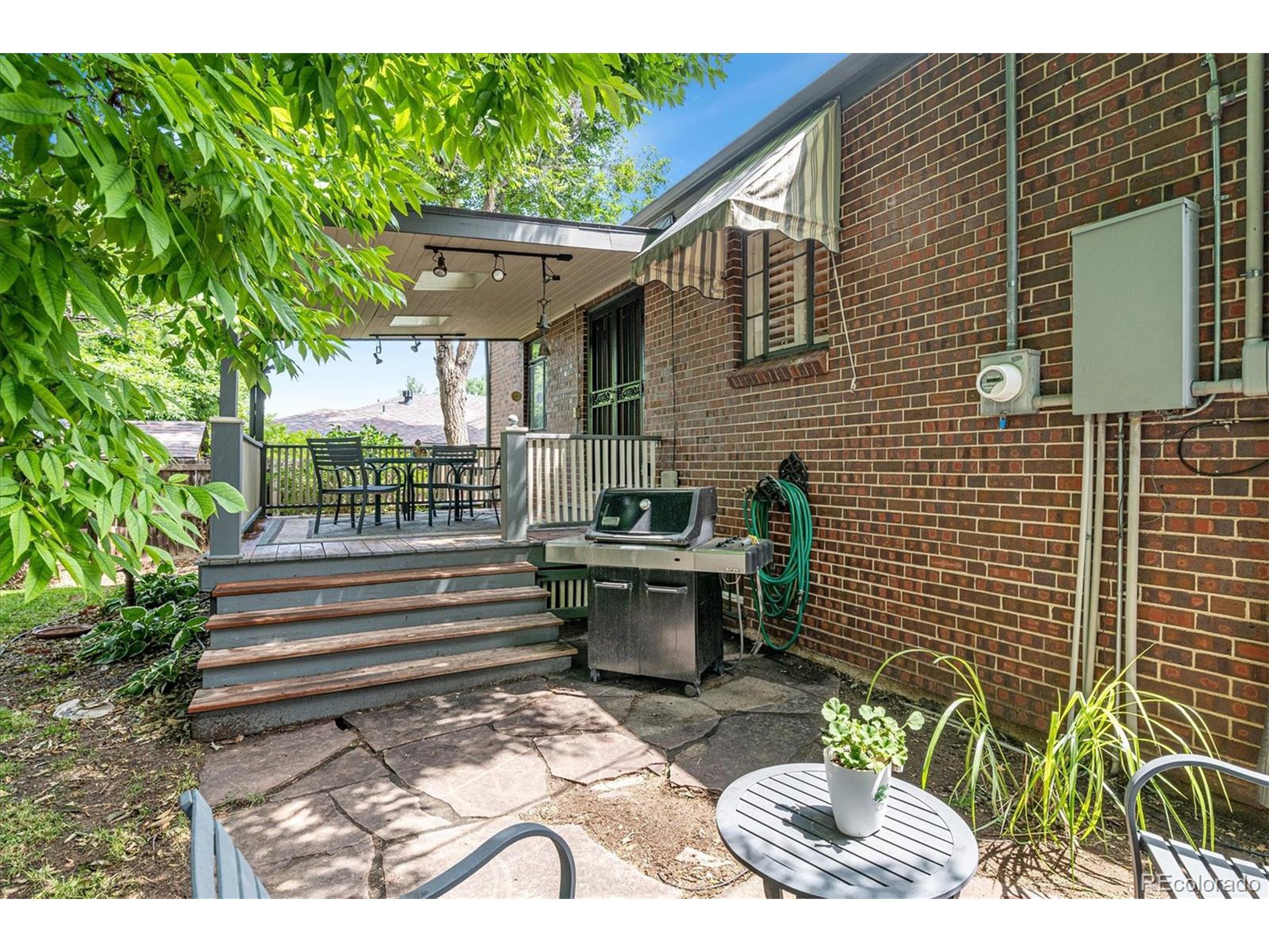 651 Elm St