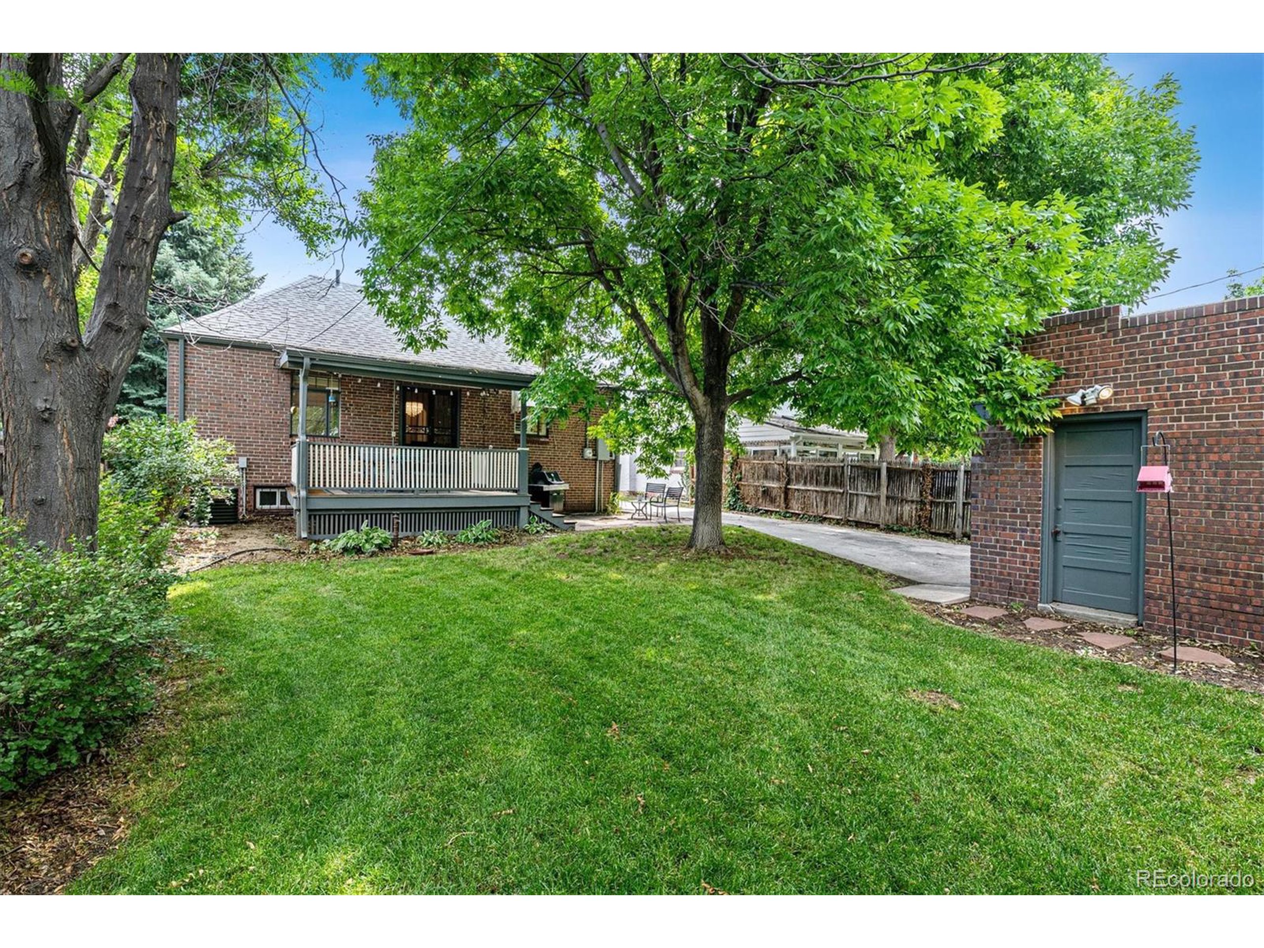 651 Elm St