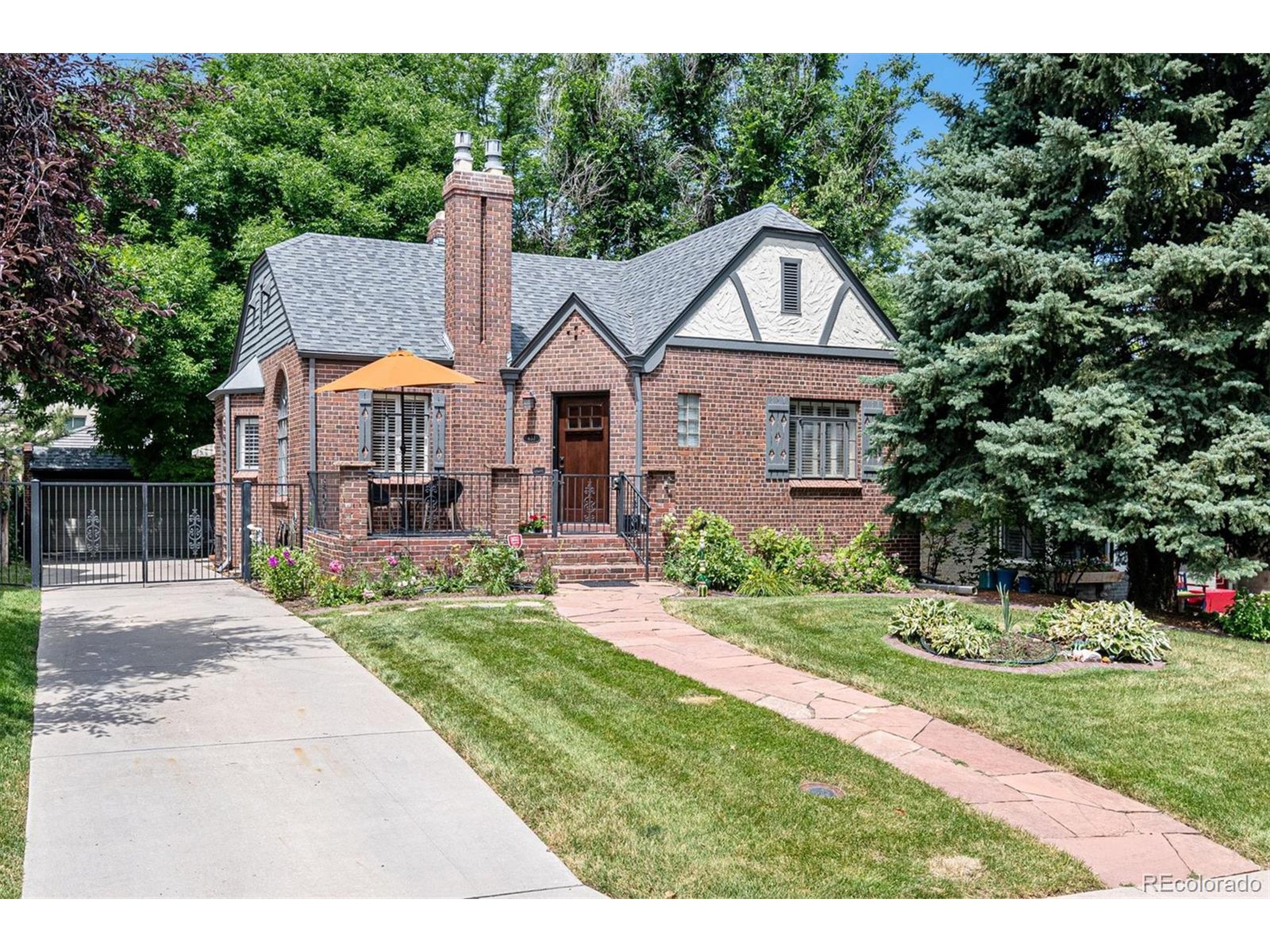 651 Elm St