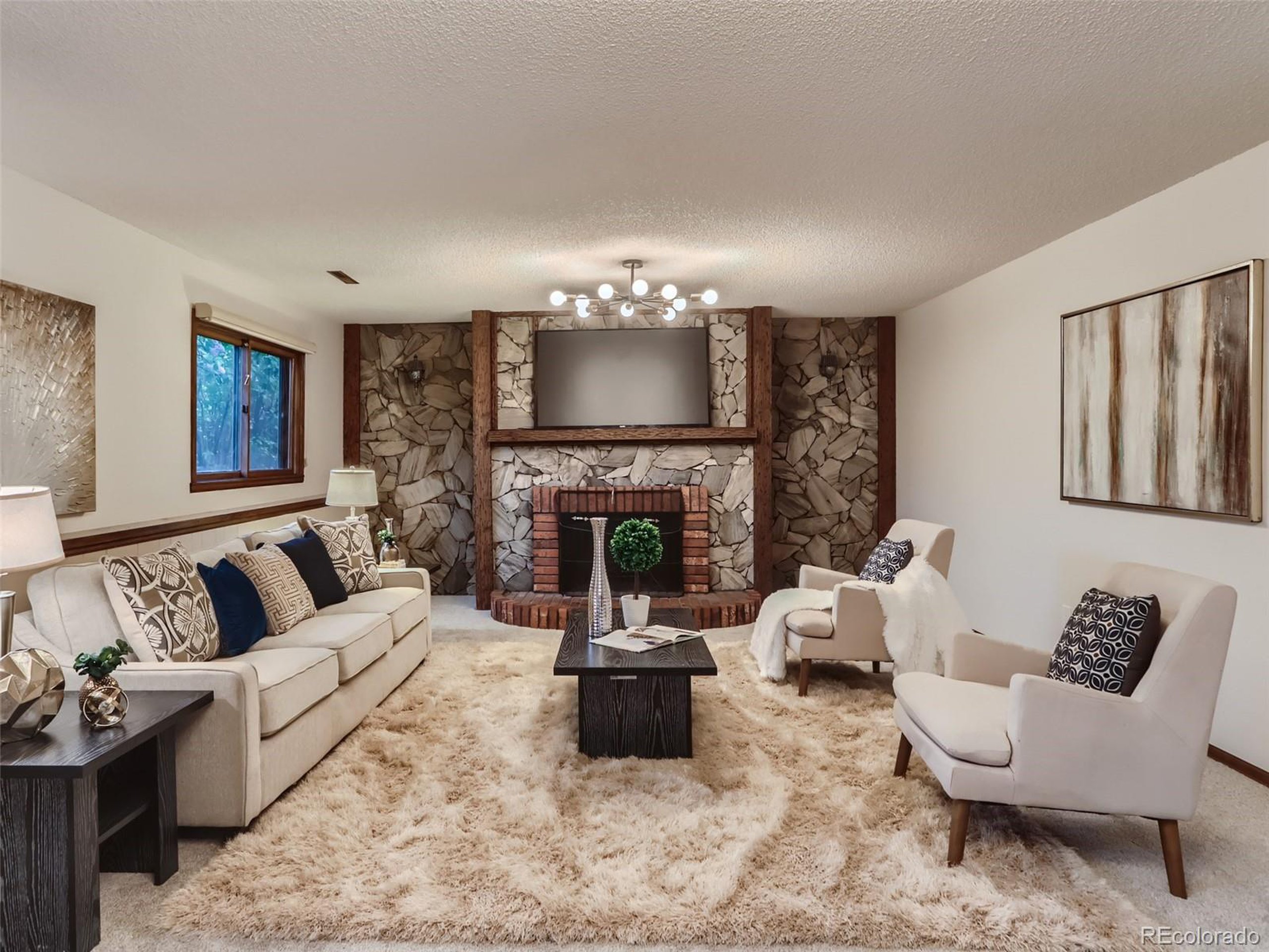 1422 Allison Dr